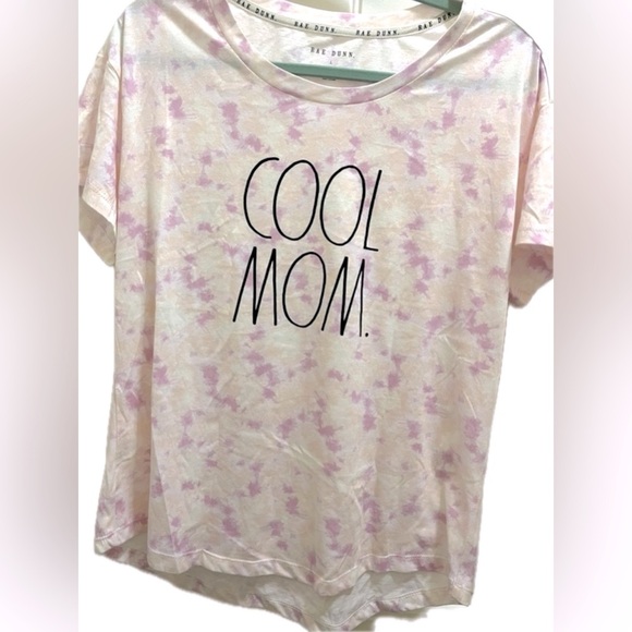 Rae Dunn “Cool Mom” Tee - Picture 1 of 3